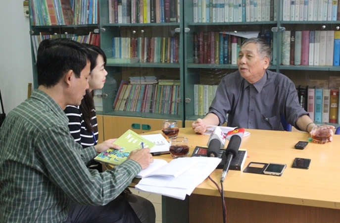 Cần hiểu như thế nào về bản dịch bài thơ “Nam quốc sơn hà”