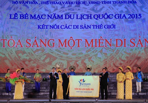 Bế mạc Năm Du lịch Quốc gia 2015 - Thanh Hóa “Tỏa sáng một miền di sản”