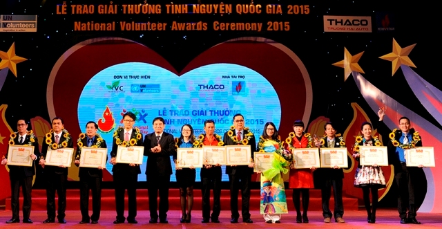 21 tập thể, cá nhân nhận Giải thưởng Tình nguyện Quốc gia 2015