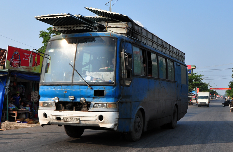 Quảng Ninh Hiểm hoạ từ xe khách hoán cải