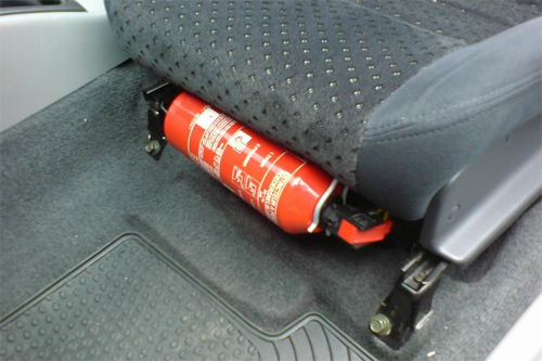 Quy định bắt buộc xe từ 4 chỗ phải trang bị bình chữa cháy