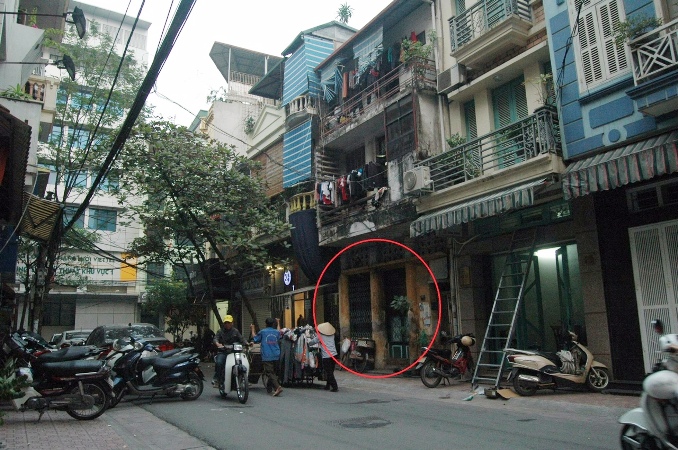 Vụ việc ở số 9 phố Yên Ninh Hà Nội  Đừng để người dân chờ  mãi