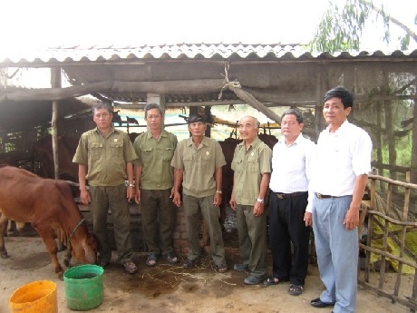 Cựu chiến binh tỉnh Bến Tre noi gương Bác đoàn kết, giúp nhau vượt khó vươn lên