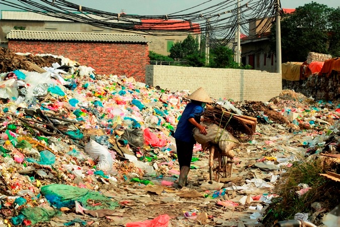 Giải quyết sức ép ô nhiễm môi trường tại nông thôn