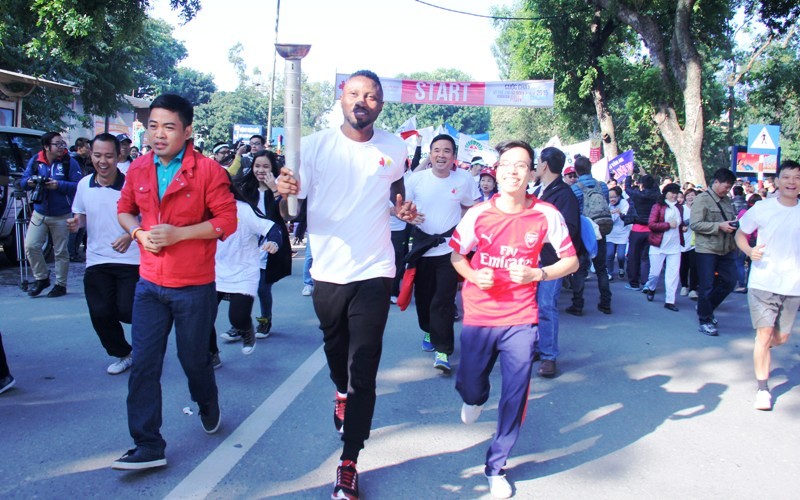 Cuộc chạy “Vì trẻ em Hà Nội 2015”