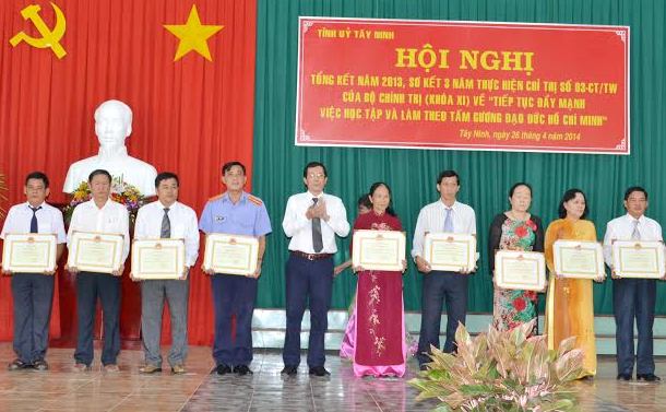 Tây Ninh Học tập và làm theo gương Bác là nội dung quan trọng trong nhiệm kỳ mới