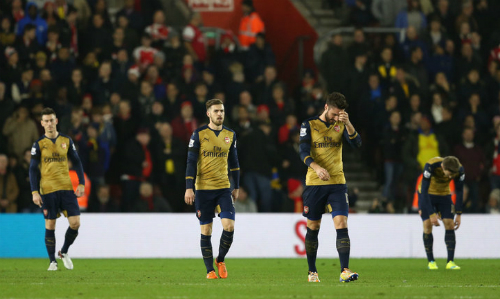 Arsenal gục ngã trong ngày Boxing Day