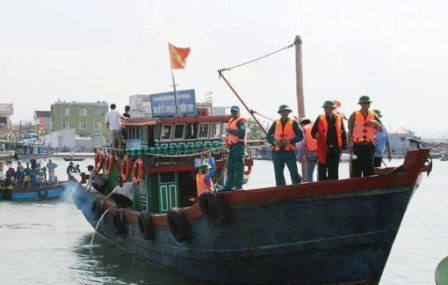 Vụ tàu cá Thanh Hóa gặp nạn trên biển Đã cứu được 5 ngư dân