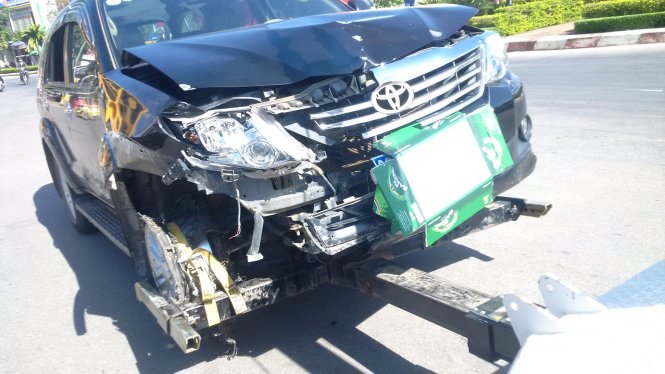 Kon Tum Khởi tố Viện trưởng VKSND huyện Tu Mơ Rông lái xe gây tai nạn liên hoàn