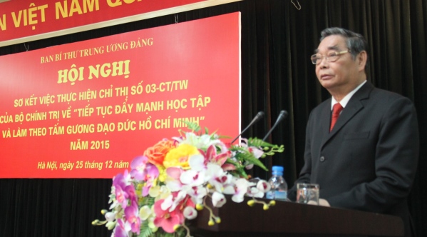 Tiếp tục đẩy mạnh học tập và làm theo tấm gương đạo đức Hồ Chí Minh