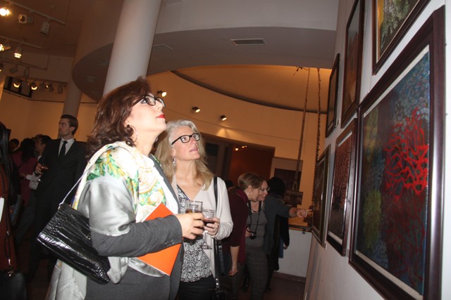 Triển lãm tranh “Từ Trái tim đến Tâm hồn” của nghệ sĩ N R Deniale Marốc