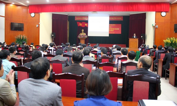 Cần đấu tranh phản bác những quan điểm sai trái, thù địch