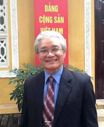 Phấn khởi, vững tin khi theo dõi phiên khai mạc Đại hội XII của Đảng