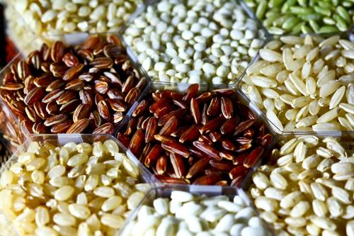 Sản lượng ngũ cốc toàn cầu sụt giảm vì nắng nóng và hạn hán