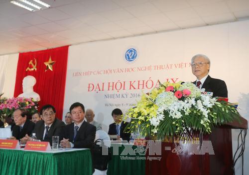 Văn học nghệ thuật bồi dưỡng tinh thần yêu nước, lòng tự hào dân tộc, đạo đức, lối sống và nhân cách con người Việt Nam