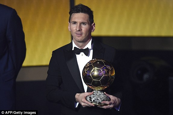 Lionel Messi giành giải Quả bóng Vàng 2015