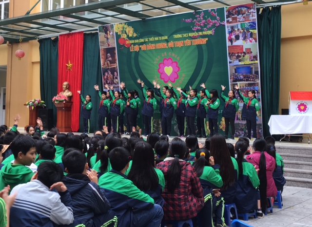 Mỗi cơ sở Đoàn cấp huyện thực hiện một phần việc hướng về biên giới, hải đảo