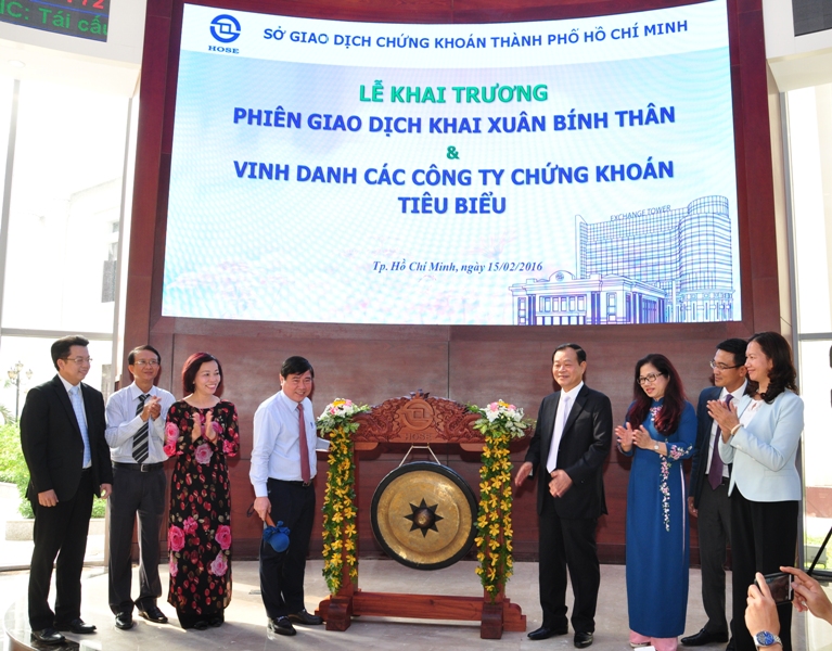 HOSE khai trương phiên giao dịch khai xuân Bính Thân