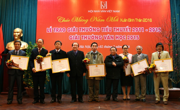 Trao giải thưởng của Hội Nhà văn Việt Nam năm 2015