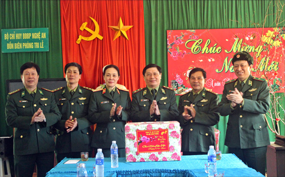 “Xuân canh trời - Tết biên cương”