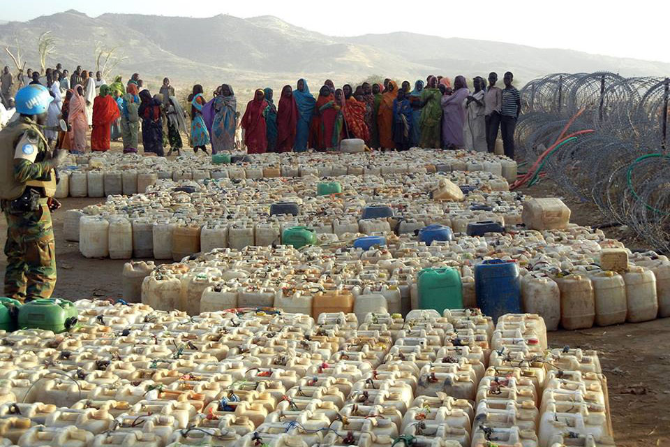 Sudan Hàng chục nghìn người chạy trốn xung đột ở Darfur