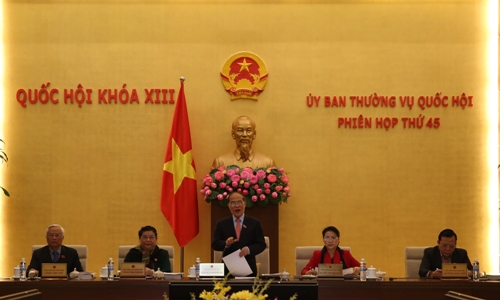 Chủ tịch Quốc hội Nguyễn Sinh Hùng Tại sao cứ lùi mãi Dự án Luật Biểu tình