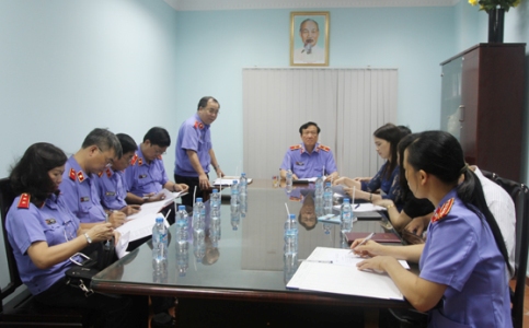 Viện trưởng Viện kiểm sát các cấp định kỳ mỗi tháng tiếp công dân ít nhất 01 ngày