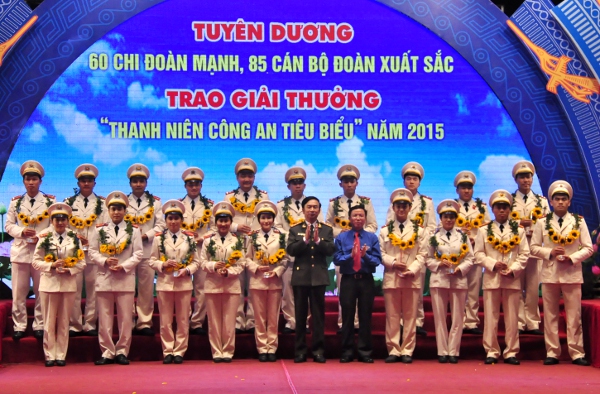 Chương trình “Những mùa xuân chiến công” Tuyên dương 20 thanh niên Công an tiêu biểu