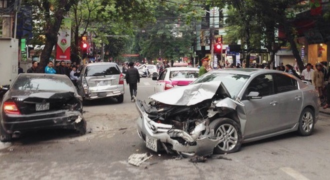 Có phải lỗi của cỗ máy di động hay đạo đức người lái xe