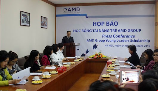 Ra mắt học bổng Tài năng trẻ cho sinh viên năm cuối