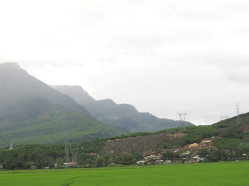 Quảng Nam Hàng trăm hộ dân bị chính quyền xã “treo” sổ đỏ  trong nhiều năm