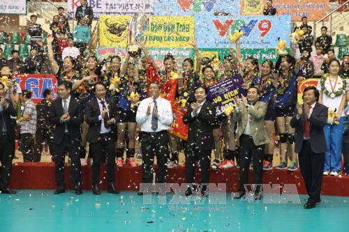 Bế mạc giải bóng chuyền nữ quốc tế VTV - Bình Điền lần thứ X năm 2016