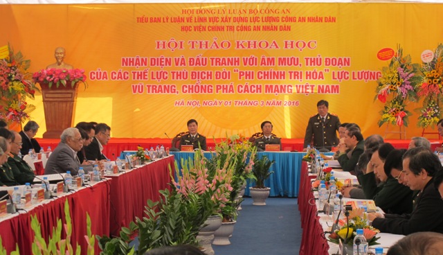 Đấu tranh với âm mưu, thủ đoạn của các thế lực thù địch đòi “phi chính trị hóa” lực lượng vũ trang