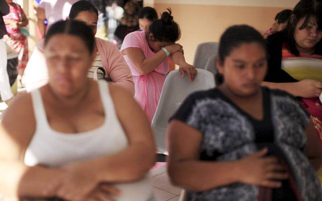 Hàng nghìn phụ nữ mang thai nhiễm virus Zika ở Colombia, Brazil và Mexico
