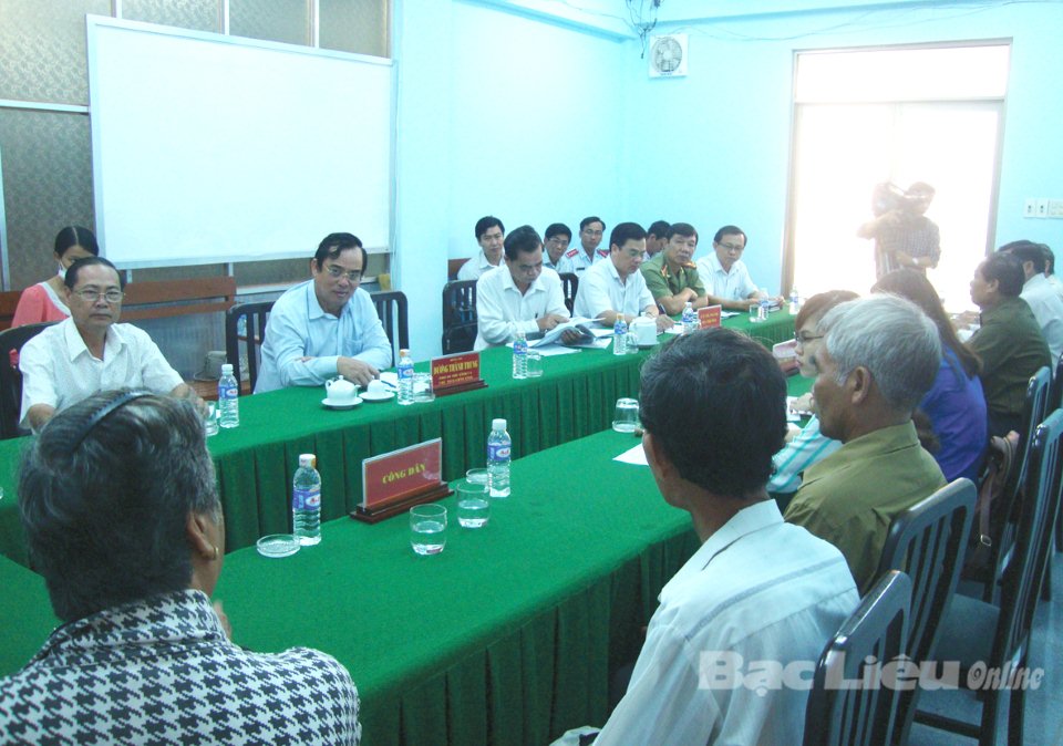 Chủ tịch UBND tỉnh tiếp công dân định kỳ tháng 3 2016