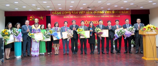 Đảng bộ Ngân hàng Vietcombank triển khai nhiệm vụ năm 2016