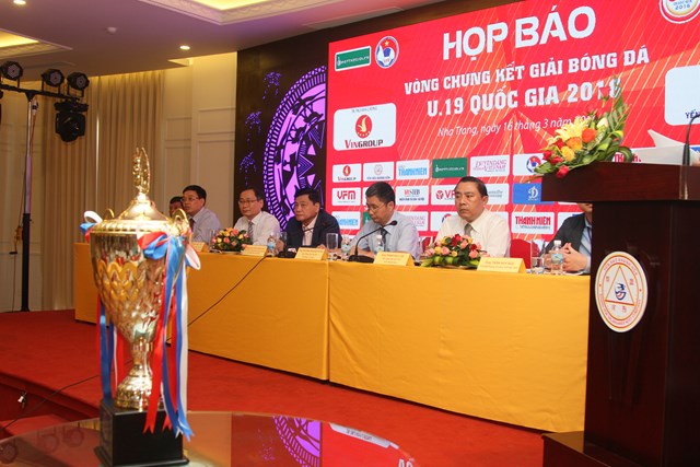 8 đội tham dự vòng chung kết Giải bóng đá U19 quốc gia năm 2016