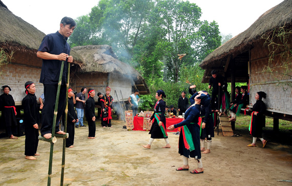 Tái hiện Lễ hội cầu mùa dân tộc Sán Chay Thái Nguyên