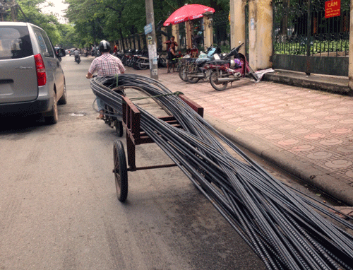 Hà Nội Cần xử lý quyết liệt tình trạng xe tự chế, chở quá khổ, quá tải