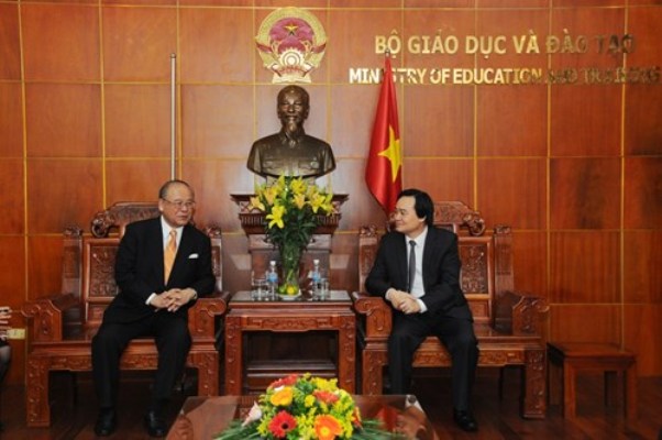 Bộ trưởng Bộ Giáo dục và Đào tạo tiếp Cố vấn đặc biệt Nhóm Nghị sĩ hữu nghị Nhật - Việt