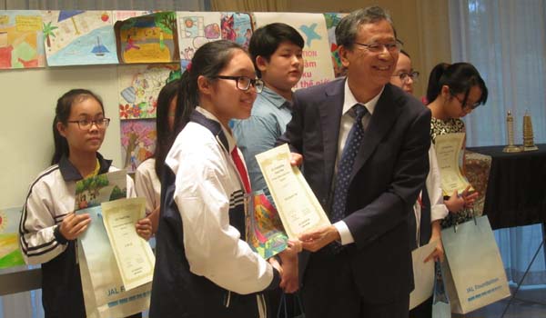 Trao giải Cuộc thi làm thơ Haiku cho trẻ em thế giới năm 2016 tại Việt Nam