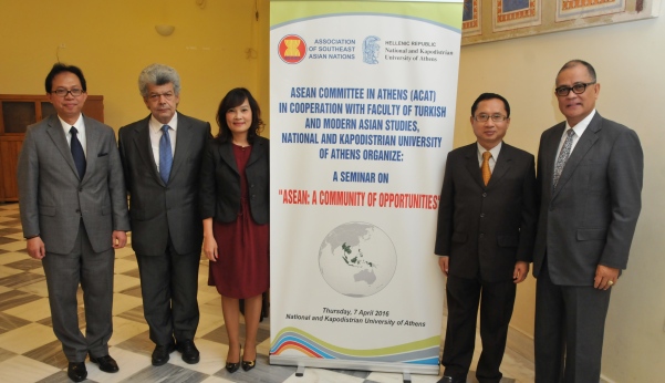 Hội thảo “ASEAN Cộng đồng của những cơ hội” tại thủ đô Athens