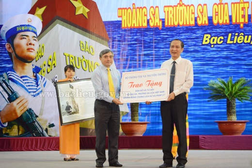 Khai mạc Triển lãm bản đồ và trưng bày tư liệu “Hoàng Sa, Trường Sa của Việt Nam – Những bằng chứng lịch sử và pháp lý”