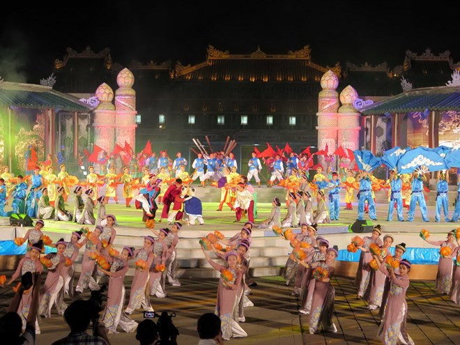 Festival Huế 2016 Đêm khai mạc hoành tráng và đặc sắc