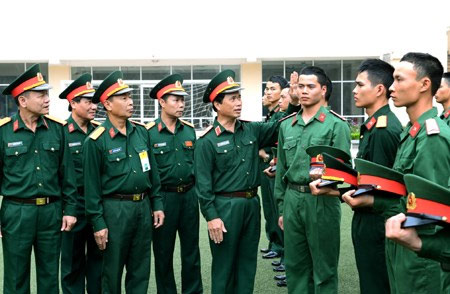 Chế độ hưu trí đối với sĩ quan, quân nhân chuyên nghiệp