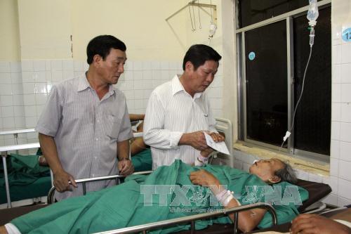 Thăm hỏi, hỗ trợ nạn nhân trong vụ tai nạn giao thông làm hơn 20 người thương vong ở Đắk Nông