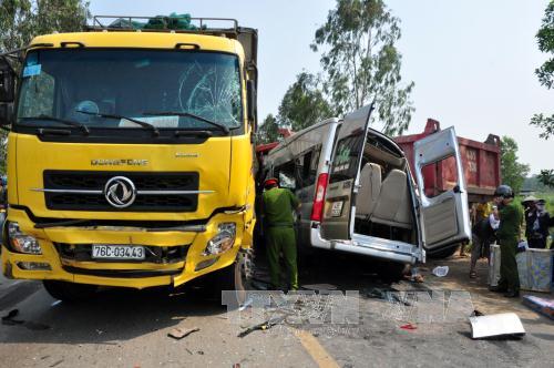 Quảng Ngãi Tai nạn giao thông đặc biệt nghiêm trọng làm 9 người thương vong
