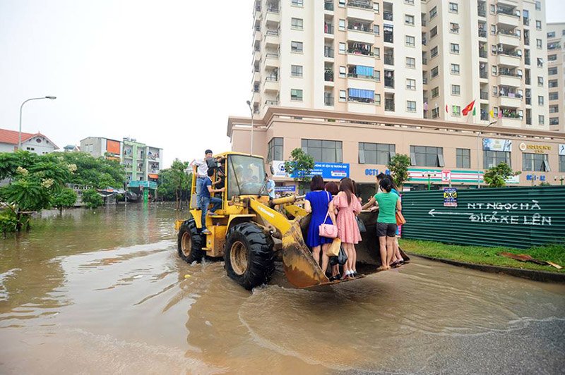 Hà Nội thành Hà Lội , tại trời