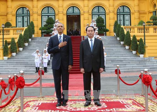 Chuyến thăm Việt Nam của Tổng thống Obama nhằm tăng cường quan hệ thương mại và chiến lược