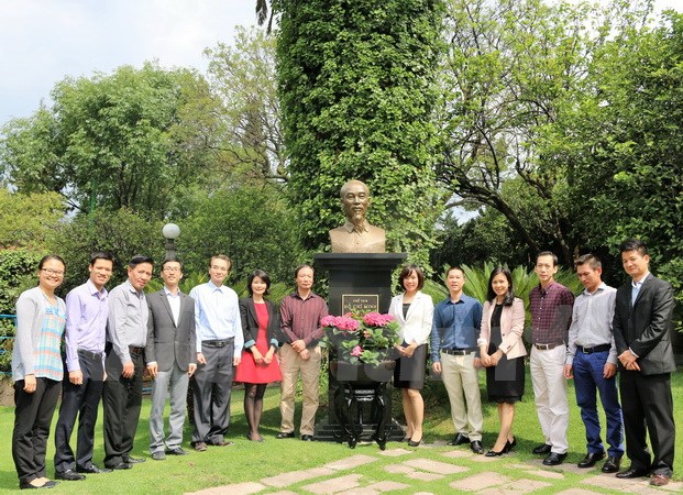 Đại sứ quán Việt Nam tại Mexico kỷ niệm Ngày sinh Chủ tịch Hồ Chí Minh